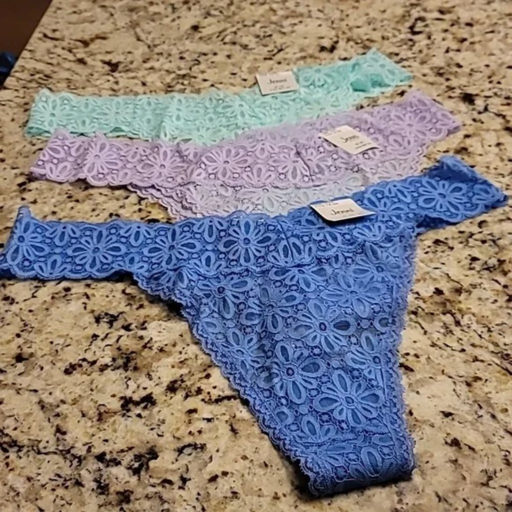3 Pairs of Jenni Intimates Plus Lace Thong Panties One Size Fits 1X -3X